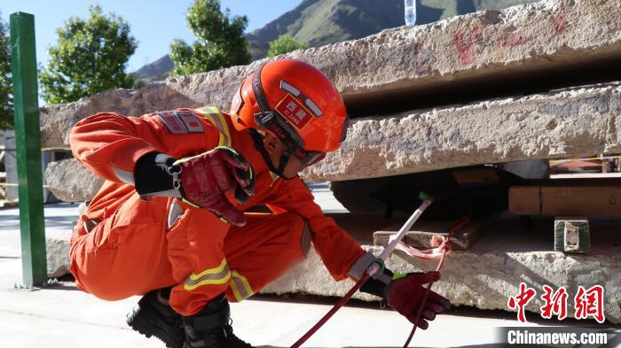 西藏森林消防总队开展地震救援技术专项培训