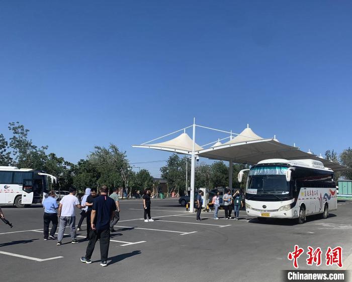 Kaiyun 开云新疆阜康农旅融合新场景：美了乡村、乐了游客、富了村民