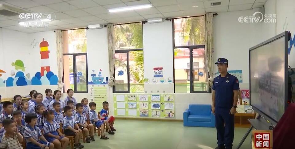 奥运冠军进校园、听革命故事……各地“开学第一课”活动丰富多彩