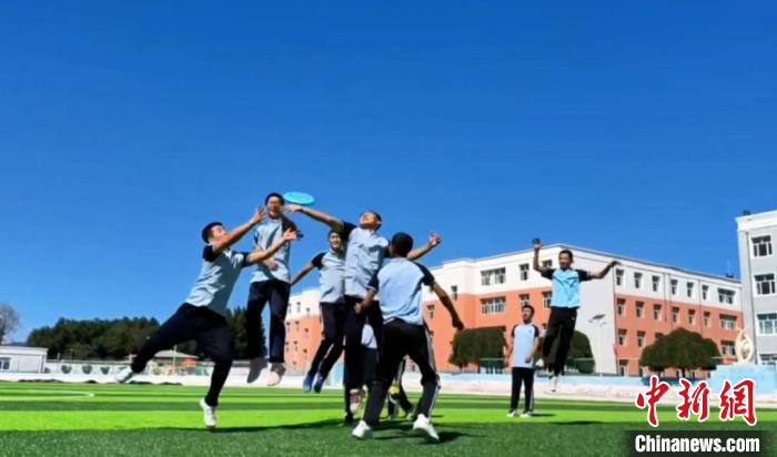 开云游戏app北京教师“移植”体育课堂：为草原孩子解锁运动青春(图1)