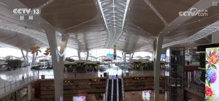 “3座航站楼+5条跑道”“智慧+文化”亮点拉满！多视角解锁这座大型航空枢纽(图14)