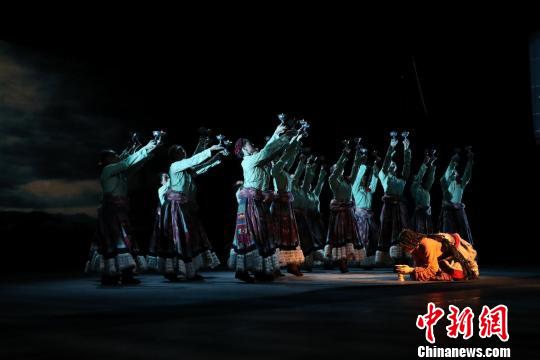 《天路》代表北京市参加第十二届中国艺术节逐鹿“文华大奖”