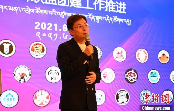 图为中国舞蹈家协会街舞委员会常务副主任、秘书长夏锐致辞。 赵朗 摄