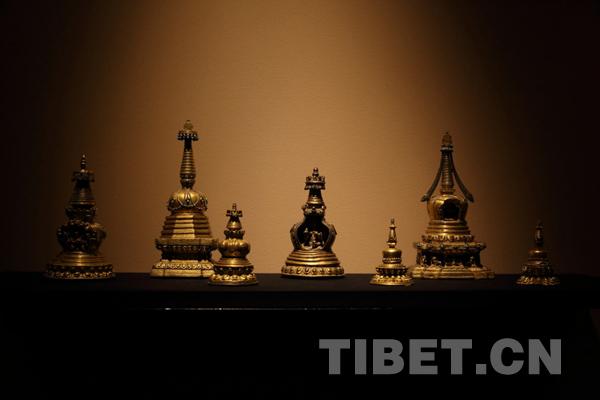 北京8号艺术馆展出藏传佛教艺术精品