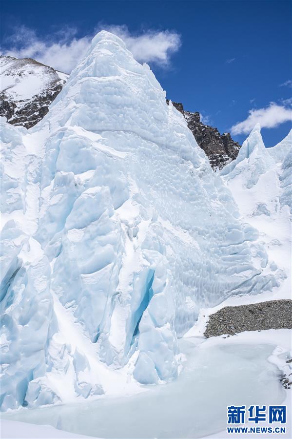 （2020珠峰高程测量·XHDW）（1）壮美珠峰冰塔林