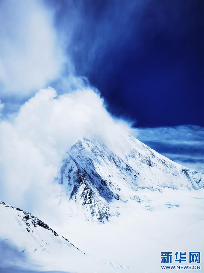 （2020珠峰高程测量·新华视界）（21）看珠峰云卷云舒 观巅峰千姿百态