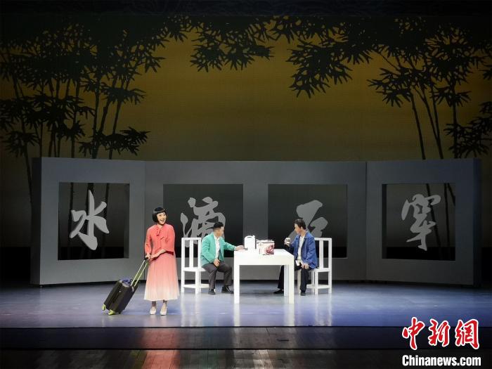 第四届湖北地方戏曲艺术节在武汉开幕