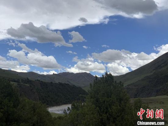 图为三江源国家公园资料图。　李江宁　摄