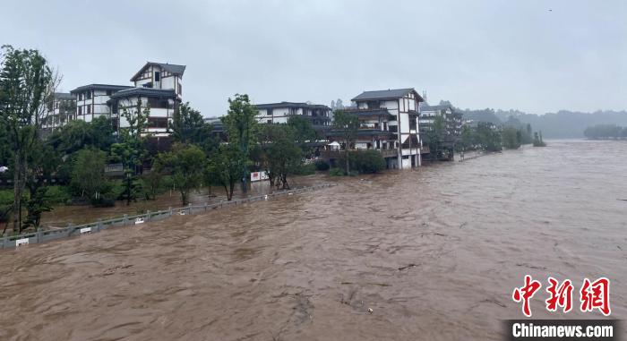 四川暴雨、山洪、地质灾害气象风险预警齐发