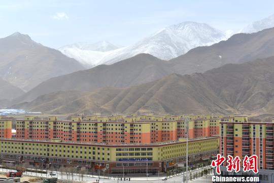 西藏拉萨6年投入60亿元新建及改扩建学校260余所