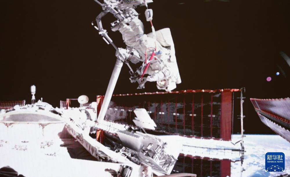 时光相册｜70载中国航天箭指苍穹(图37)