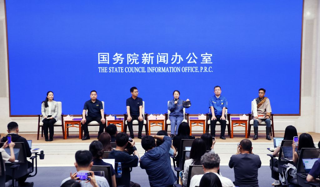 勇担时代重任工信奋斗者筑梦新型工业化(图1)