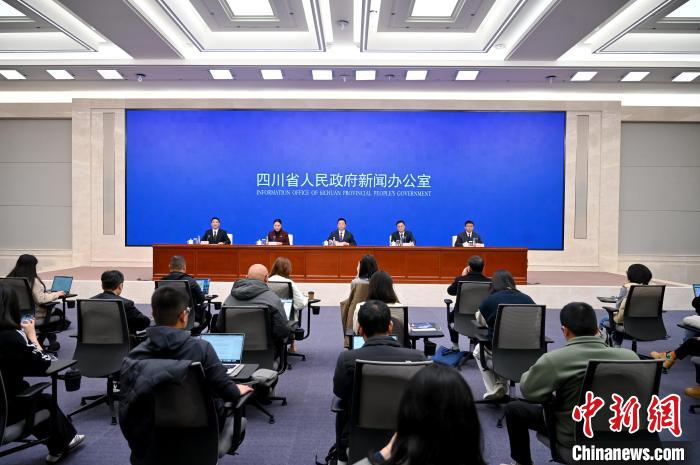 四川阿壩：努力建設(shè)成為國(guó)家重要的清潔能源基地