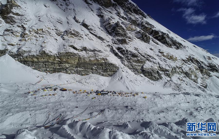 （2020珠峰高程测量）（2）冰雪世界的前进营地