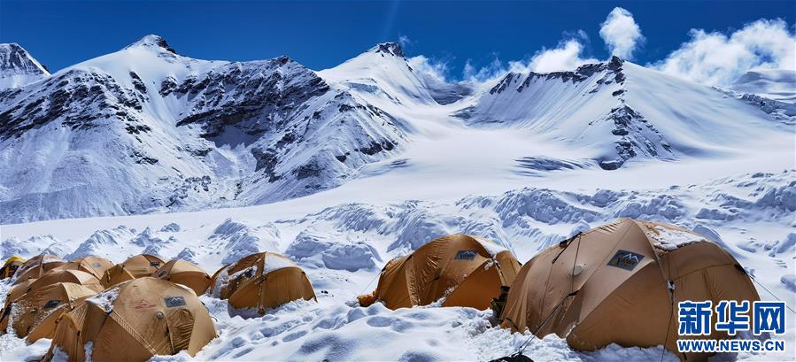 （2020珠峰高程测量）（5）冰雪世界的前进营地