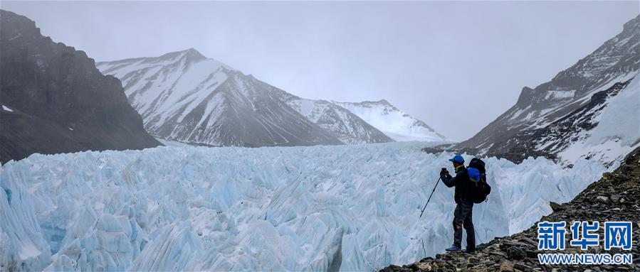 （2020珠峰高程测量·新华视界）（12）雪后珠峰东绒布冰川