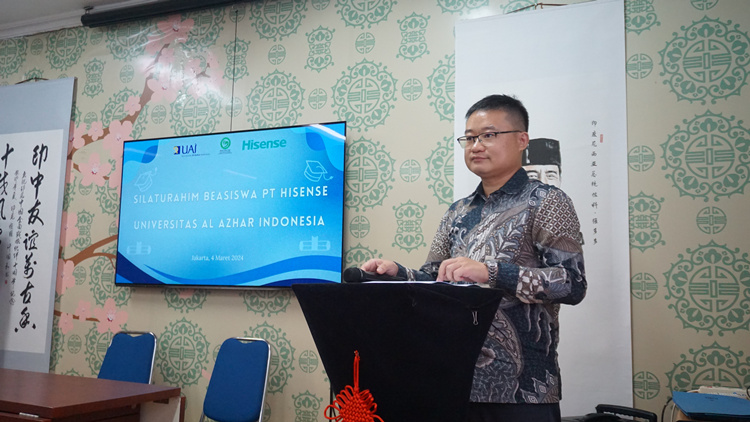 海信印尼公司总经理李现委致辞。阿拉扎大学孔子学院供图