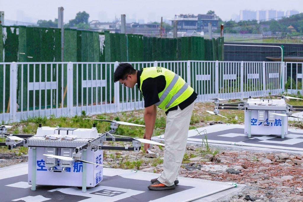 成都首条常态化低空城市物流航线正式开通(图1)