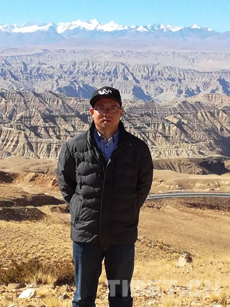 【西藏两会专家谈】《政府工作报告》客观务