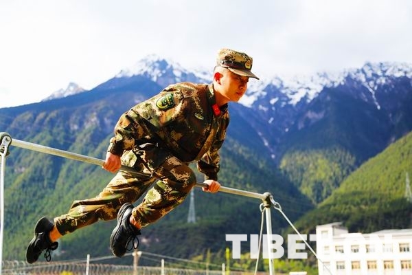 穿上新鞋走新路