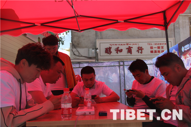 层层对垒 西藏首届移动4G+王者荣耀手游大赛