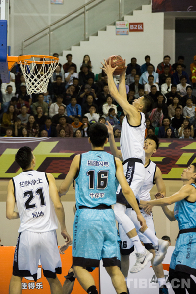 拉萨净土男篮队获得2018年全国男子篮球联赛