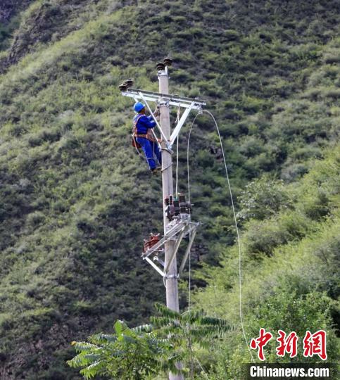 丹巴县人口_丹巴县县城图片