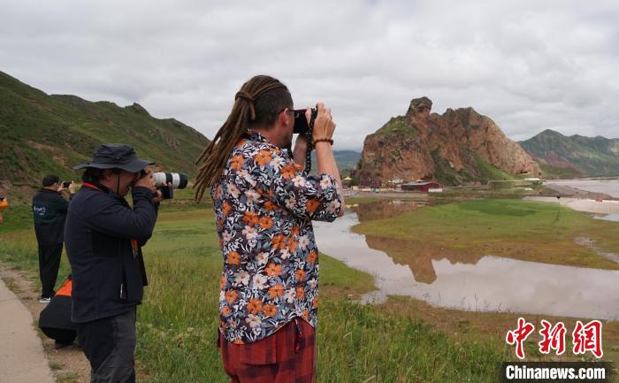 2023澜湄国际影像周嘉宾走进玉树囊谦感受澜沧江源藏文化