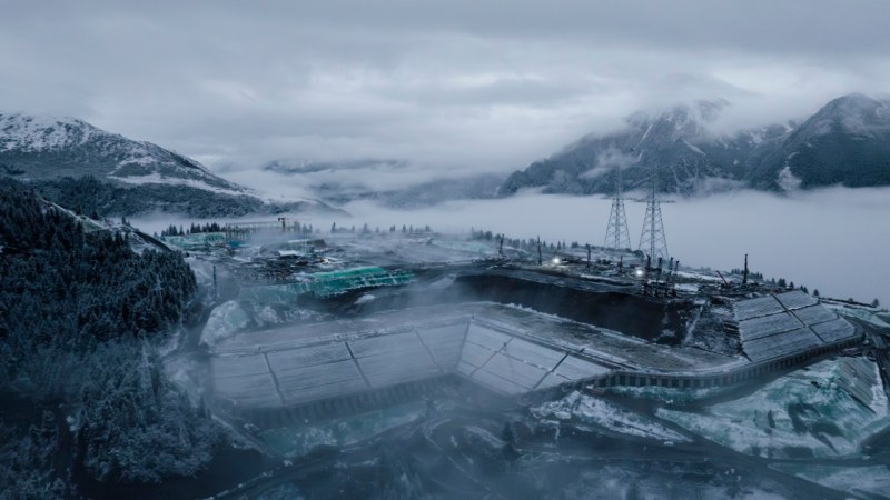 10月25日，阿坝1000千伏变电站建设现场迎来降雪，一片银装素裹。国网四川建设公司供图