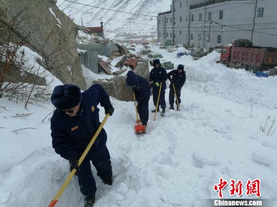 春节、藏历年期间西藏消防坚守岗位保民众安稳过年