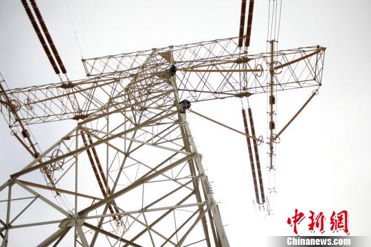 “电力天路”双向累计输送电量破91亿千瓦时为西藏提供能源支撑