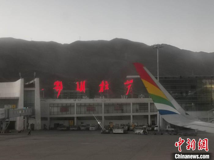 西藏民航今起执行冬春航季航班计划当地航司新增多条航线