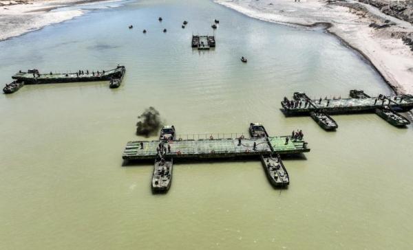 38分钟，横跨雅鲁藏布江