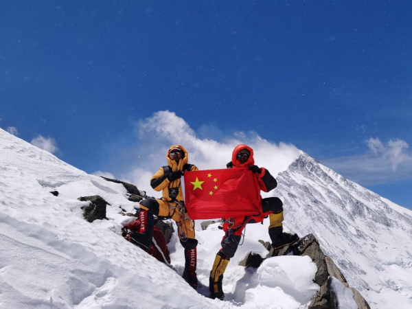 “中国当代徐霞客”两次登顶世界最高峰 汝志刚： 珠峰让我悄悄登上她的肩头
