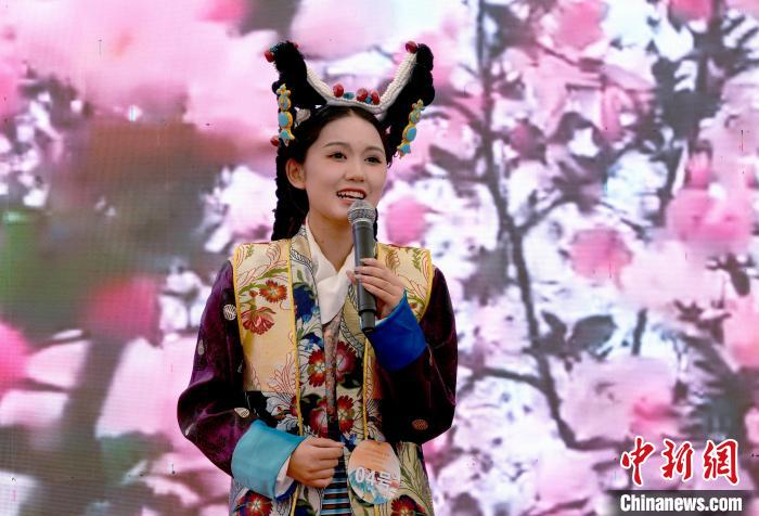 西藏拉萨举办“日光仙子”选拔活动
