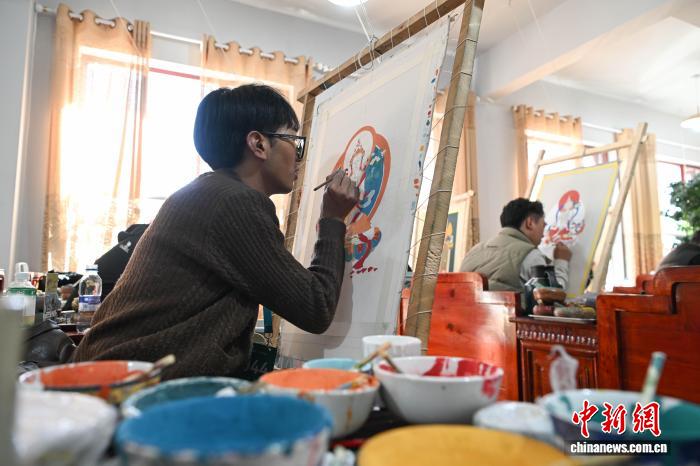 284名能工巧匠竞逐“工巧杯”西藏传统工艺绽放新光彩