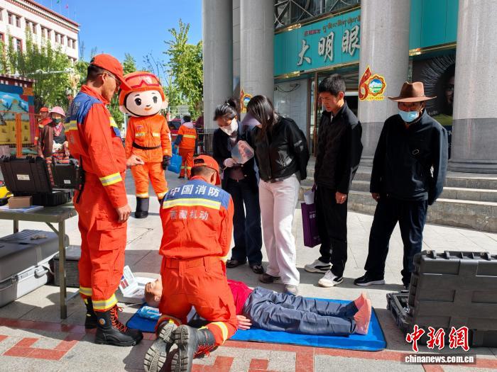普及防灾避险知识西藏日喀则消防守护民生安全(图2)