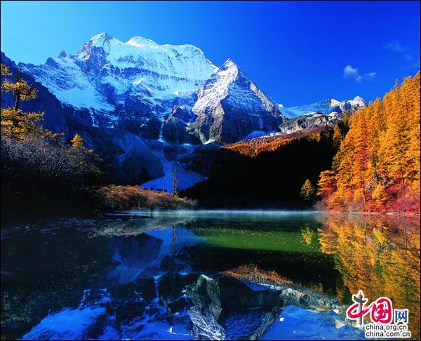 四川甘孜州到沪揽客 力推2018旅游新产品