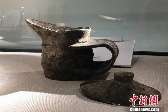 130件套新石器时代至清代茶具在重庆中国三峡博物馆展出