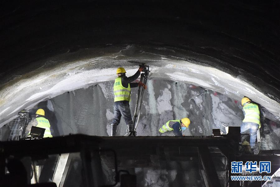 （经济）（4）国道213线高海拔隧道建设项目有序推进