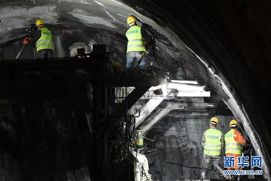 （经济）（5）国道213线高海拔隧道建设项目有序推进