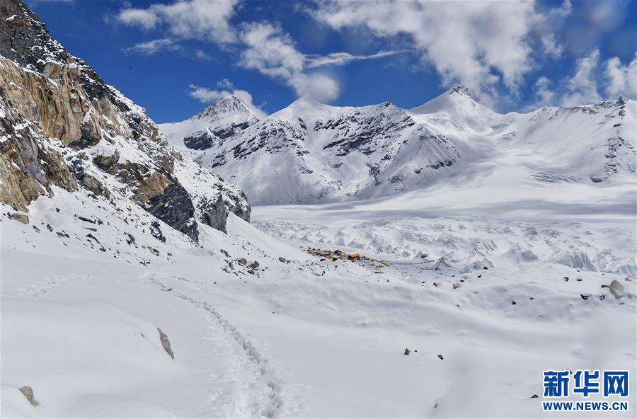 （2020珠峰高程测量）（7）冰雪世界的前进营地