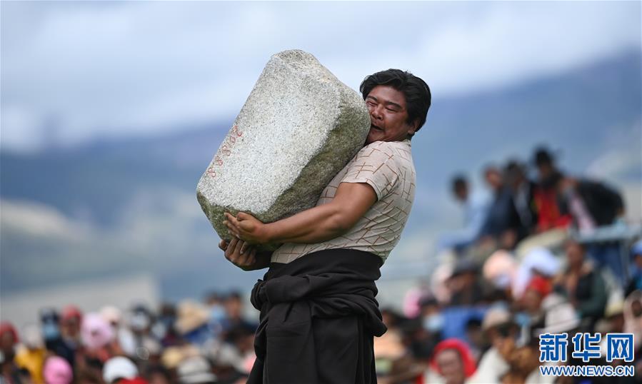 （体育）（6）西藏当雄：草原力量的较量