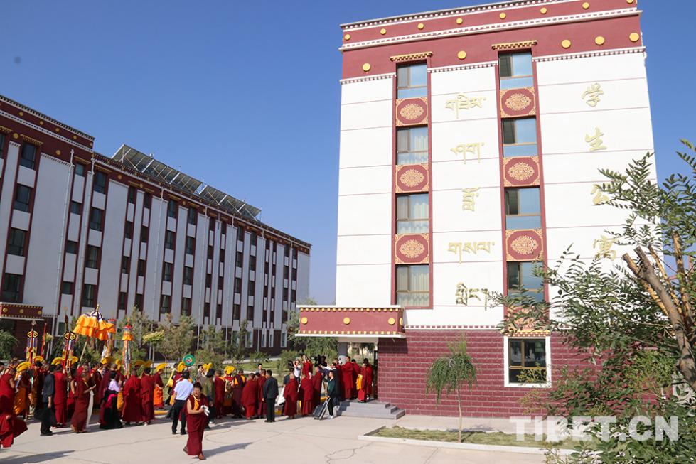 喀巴诞生地塔尔寺 考察青海省藏语系佛学院--班